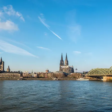 Szálloda Essential By Dorint Koeln-junkersdorf