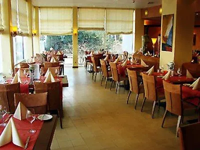 Essential By Dorint Koeln-junkersdorf Hotel Cologne