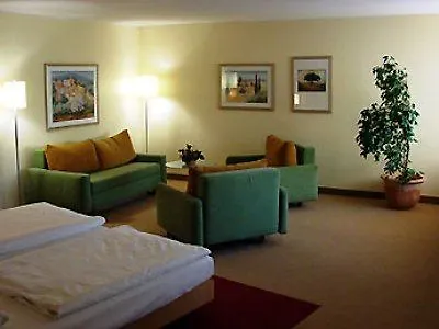 Hotel Essential By Dorint Koeln-junkersdorf